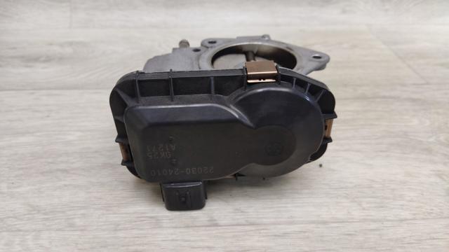 Дросільна заслінка в зборі 2203024010 TOYOTA