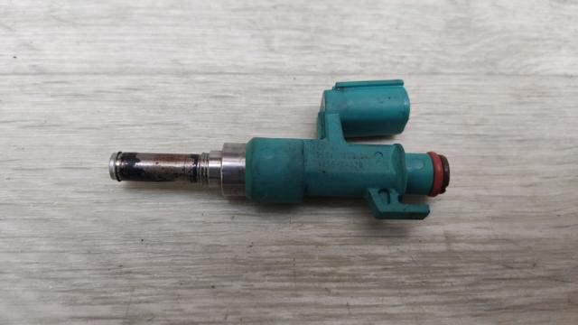 Форсунка інжектора 2320929165 TOYOTA
