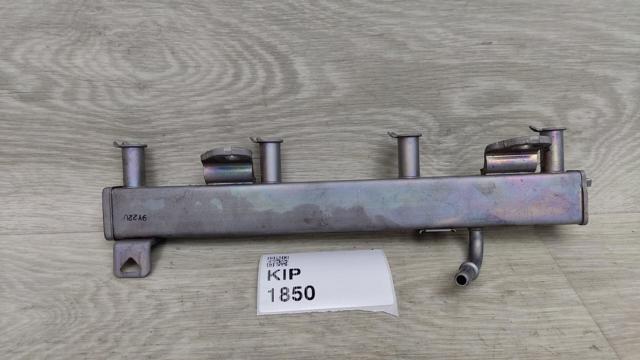 Розподільник палива 2381424020 TOYOTA