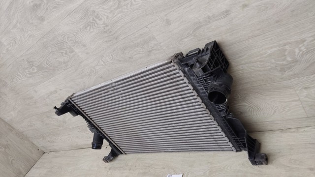Радіатор интеркуллера 247500610068 MERCEDES