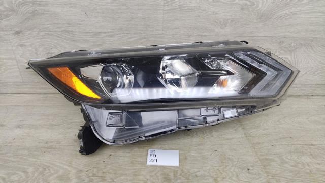 Права блок фара 260106MR0A NISSAN