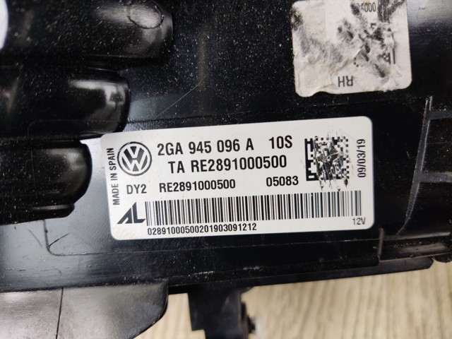 Фара задня права зовнішня 2GA945096A VAG