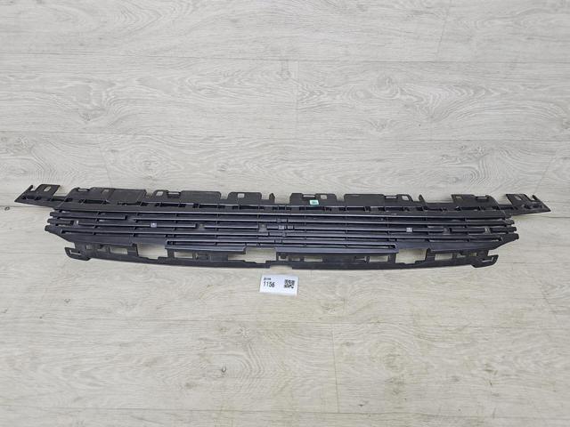 Кронштейн бампера переднього, центральний 31663677 VOLVO