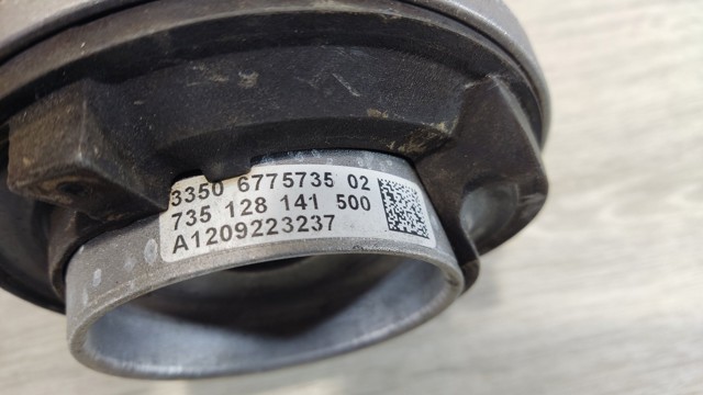 Опора амортизатора 33506775735 BMW