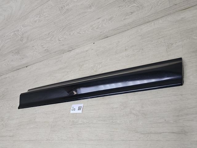 Молдинг передніх правих дверей, нижній 39845914 VOLVO
