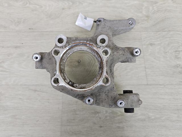 Кулак поворотний правий 3C0505436G VAG