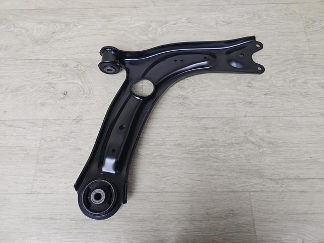 Поперечний важіль 3Q0407151E MARKET (OEM)