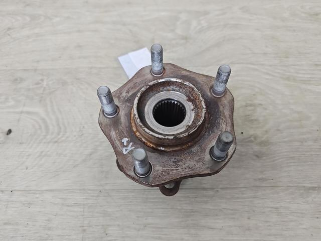 Маточина переднього колеса 402029TG0A NISSAN