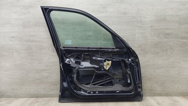 Водійські двері 41003451015 BMW