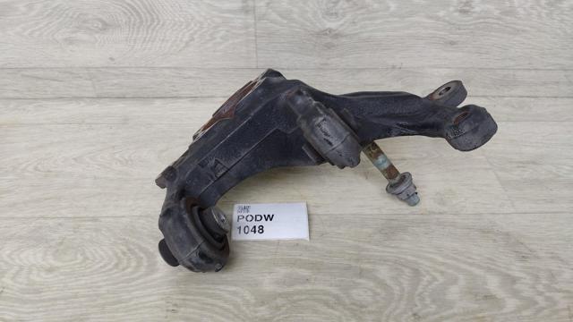 Цапфа поворотна права 4230476030 TOYOTA