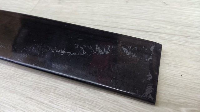 Накладка задніх дверей, лівих, вертикальних 42438501 GM