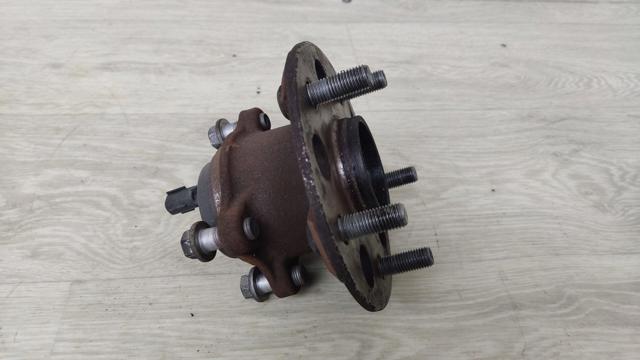 Маточина заднього колеса 4245076030 TOYOTA