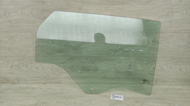 Скло заднє праве 42841287 GM