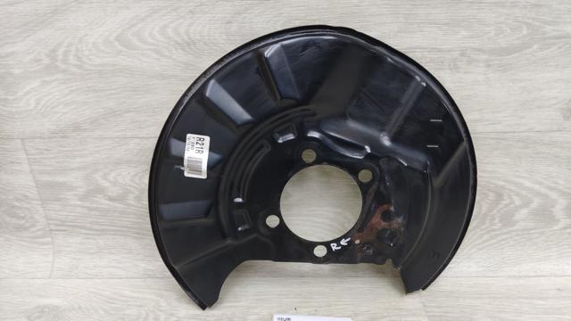Захист гальмівного диска заднього, правого 4780333010 TOYOTA
