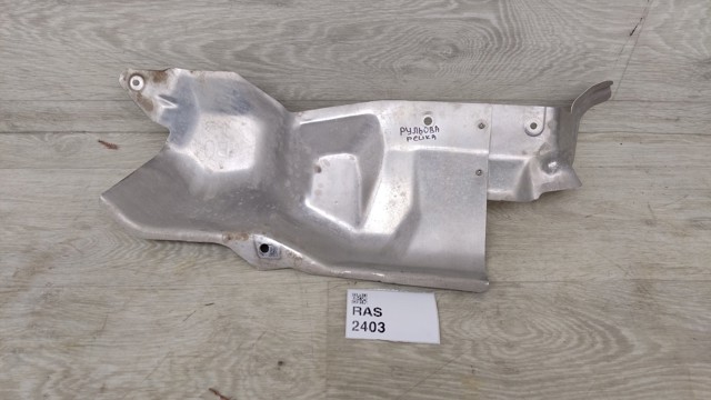 Захист (тепловий екран) кермової рейки 483826RR1A NISSAN