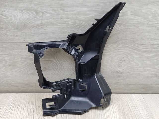 Праве кріплення переднього бампера 51117371740 BMW