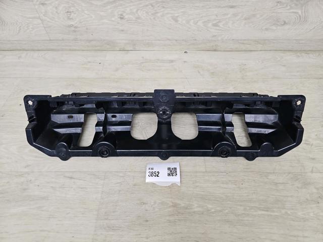 Кронштейн бампера заднього 51128069250 BMW