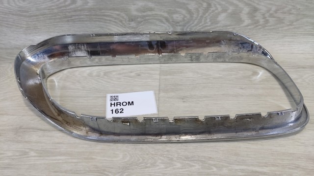 Решітка радіатора ліва 51137383519 BMW