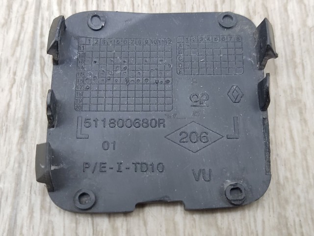 Заглушка бампера буксирувального гака, передня 511800680R RENAULT