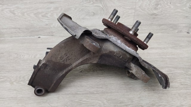 Цапфа поворотна ліва 51216TRTA01 HONDA