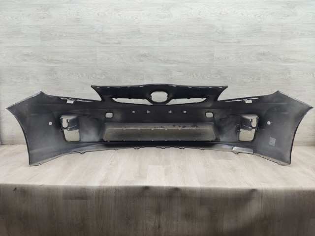 Бампер на авто 5211947917 TOYOTA