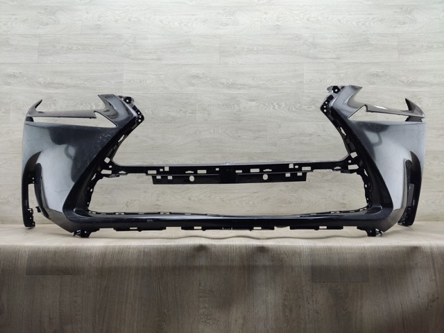 Бампер передній 5211978010 TOYOTA