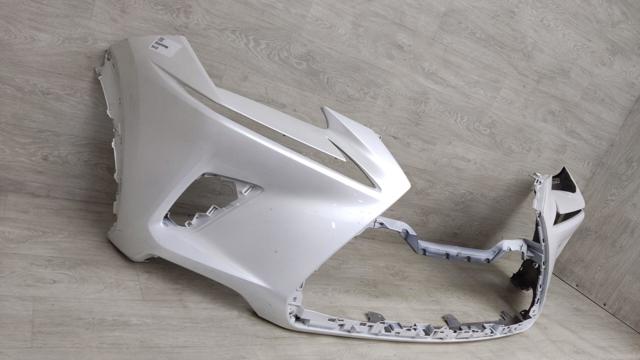 Бампер передній в зборі 5211978130 TOYOTA