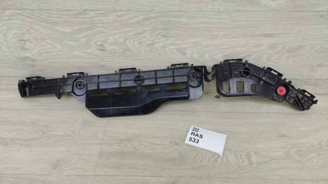 Кронштейн бампера заднього, правий 521550E070 TOYOTA