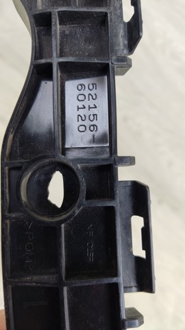 Кріплення бамера ліве 5215660120 TOYOTA