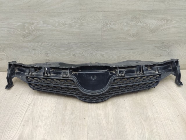 Решітка 5311102390 TOYOTA