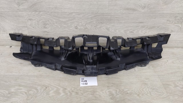 Облицювання радіатора 531110DB10 TOYOTA