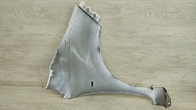 Ліве переднє крило 538120H030 TOYOTA