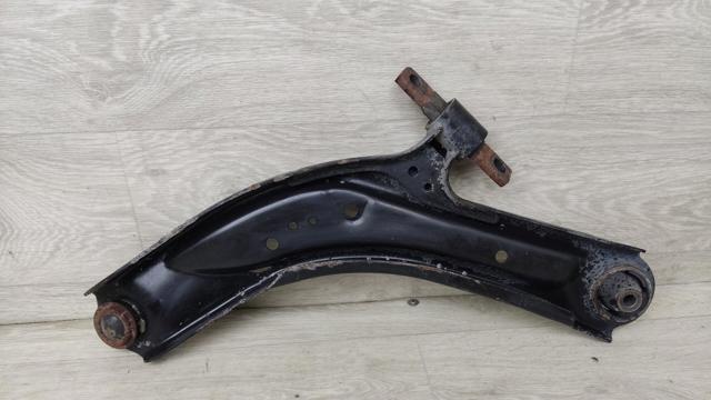 Правий важіль передній нижній підвіски 545004CA2A NISSAN