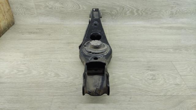 Балансир задній нижній, лівий 55210S1051 HYUNDAI