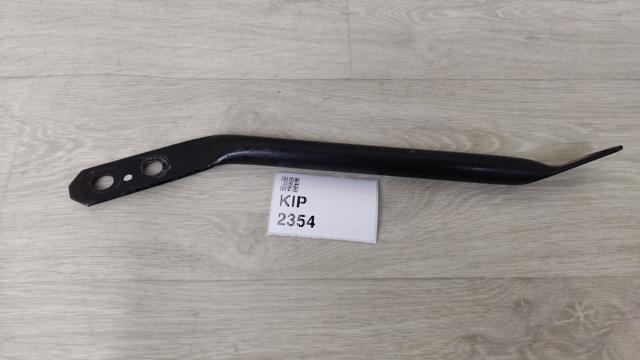 Тяга поздовжня задньої підвіски, права 55495JD00A NISSAN