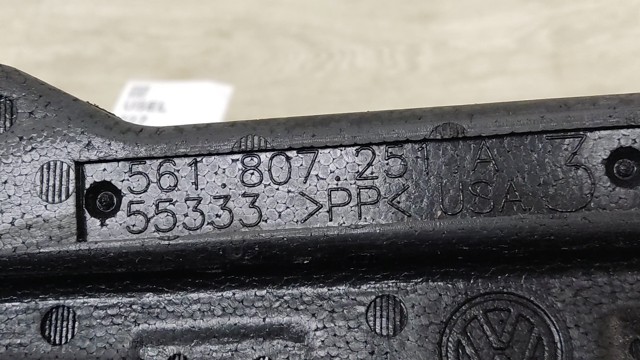 Наповнювач бампера заднього 561807251A VAG