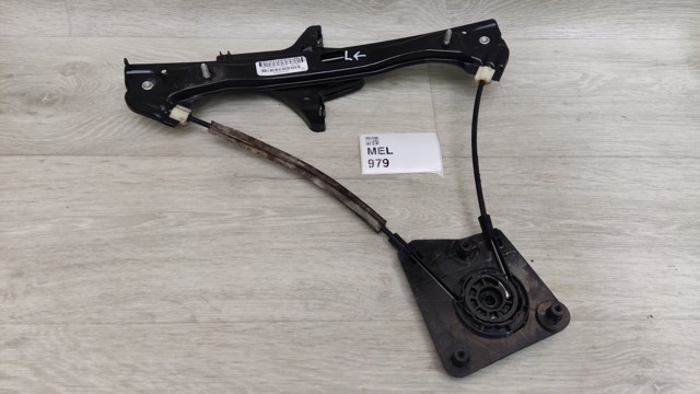 Склопідйомник задніх лівих дверей 561839461F VAG