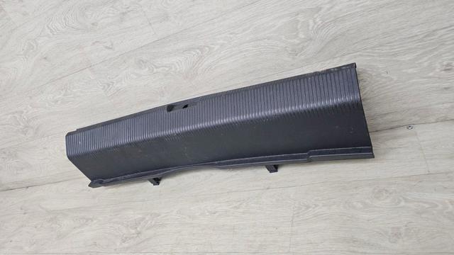 Накладка задньої панелі багажника 561863459A82V VAG