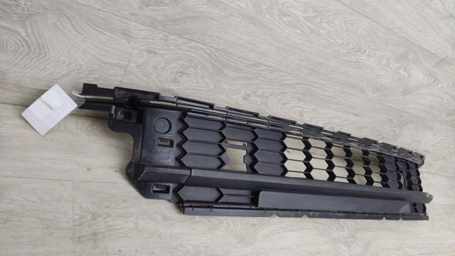 Захисна решітка радіатора 565853677A VAG