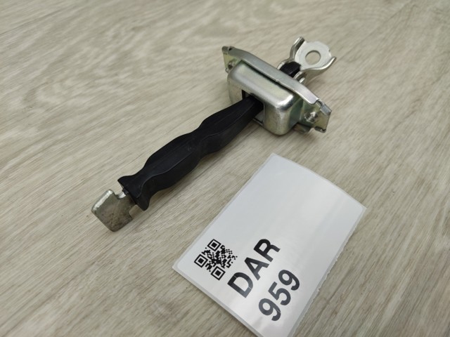 Обмежувач відкриття дверей, задній 5732A094 MITSUBISHI