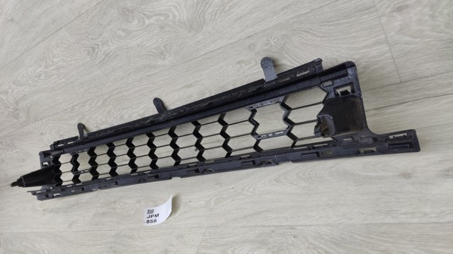 Решітка радіатора 57A853677A VAG