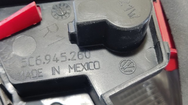 Ліхтар задній внутрішній правий 5C6945260 VAG