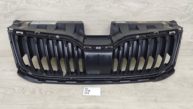 Решітка радіатора Skoda Octavia 3 A7