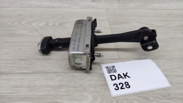 Обмежувач відкриття дверей, задній 5H3223552AC LAND ROVER