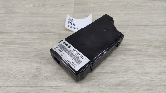 Блок керування мультимедійний 5N0035342C VAG