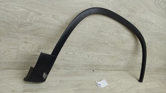 Молдинг передньої арки колеса, правий 5N0854732A VAG