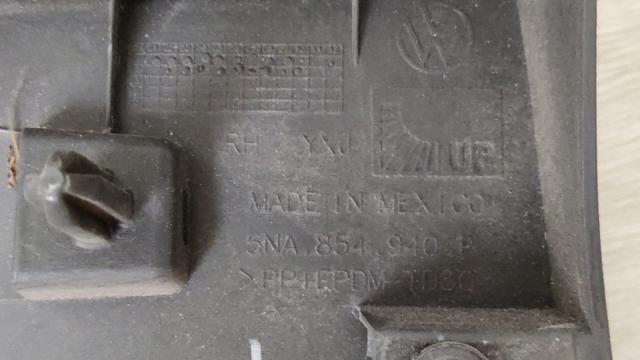 Молдинг передніх правих дверей, нижній 5NA854940PRYP VAG