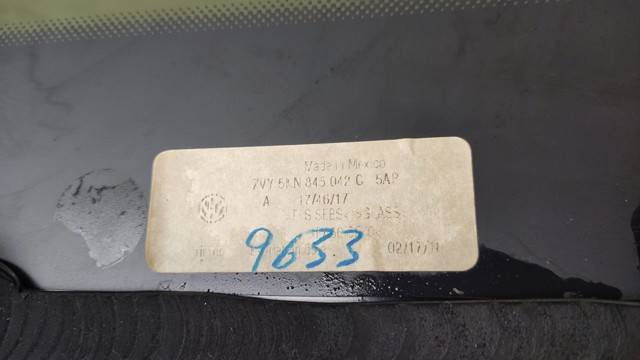 Скло кузова/багажного відсіку, праве 5NN845042CNVB VAG