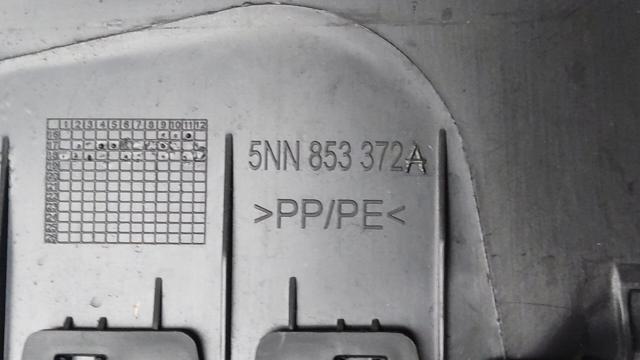 Облицювання порогу внутрішня, права 5NN853372A82V VAG