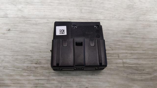 USB-розгалужувач 5Q0035726L VAG